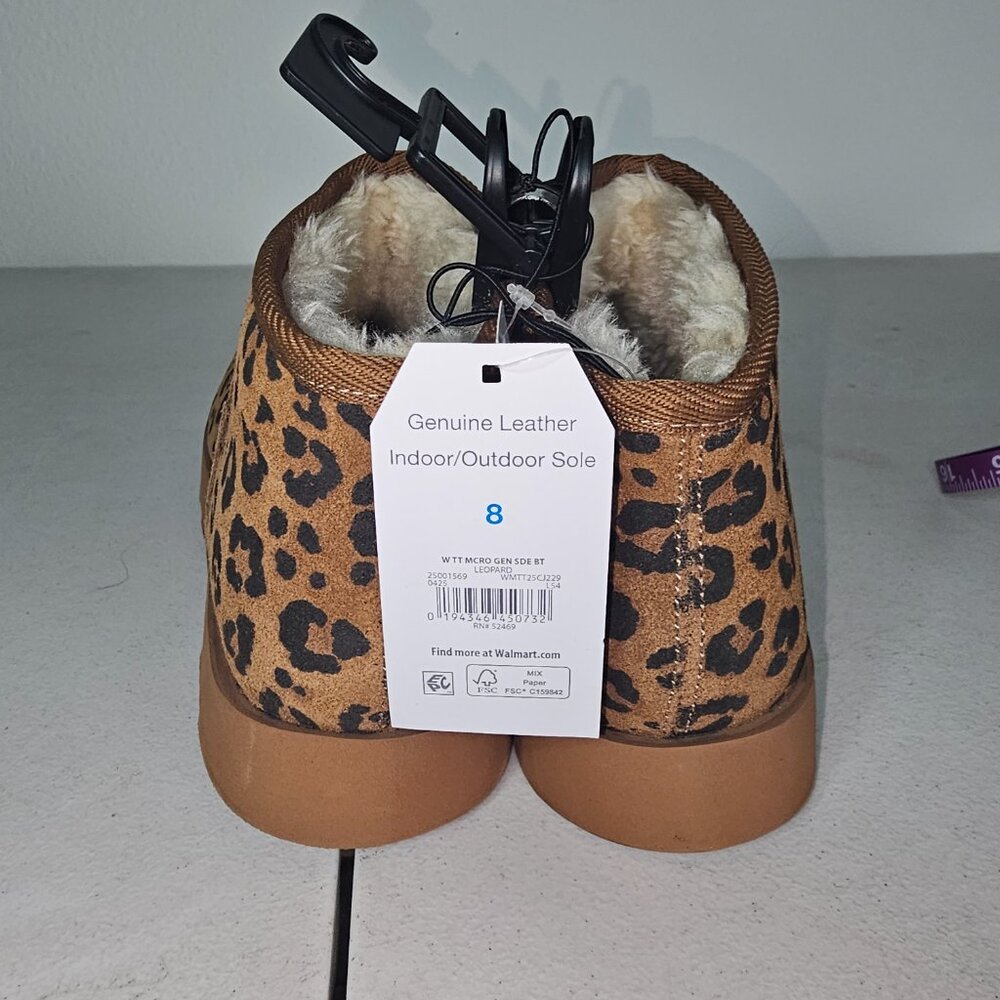 Boots - Picture 3 of 4